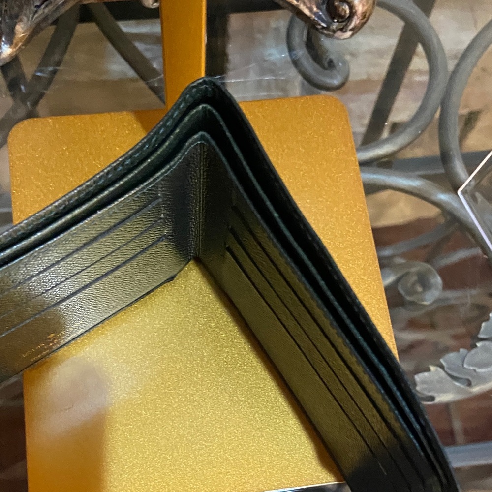 Louis Vuitton Textured Black Wallet - Picture 7 of 10